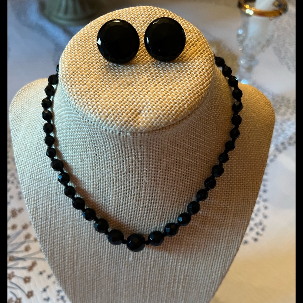 Vintage individually knotted black faceted graduated bead necklace & earring set